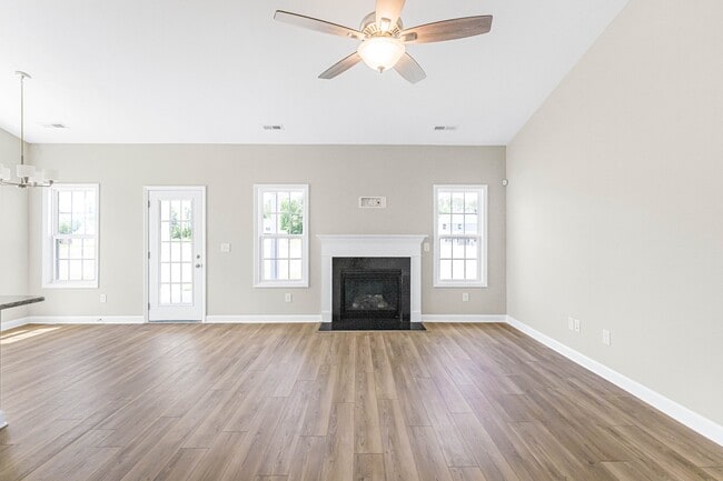 2980 Tucker Hill Dr, Grimesland, NC 27837 - photo 5