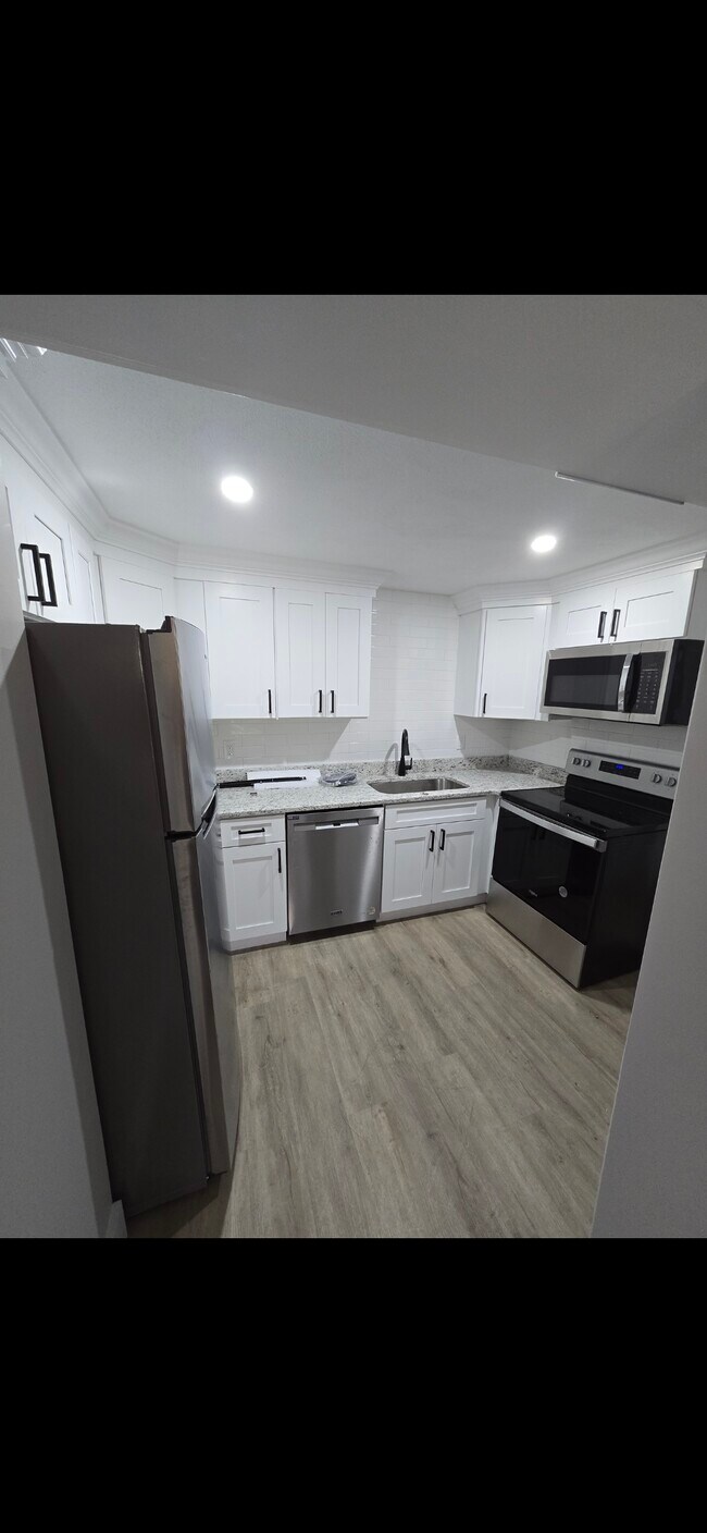 121 Sweet Ln Unit Sweet Lane, North Kingstown, RI 02852