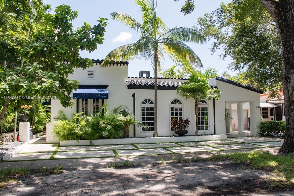 1213 Alberca St, Coral Gables, FL 33134 - photo 1