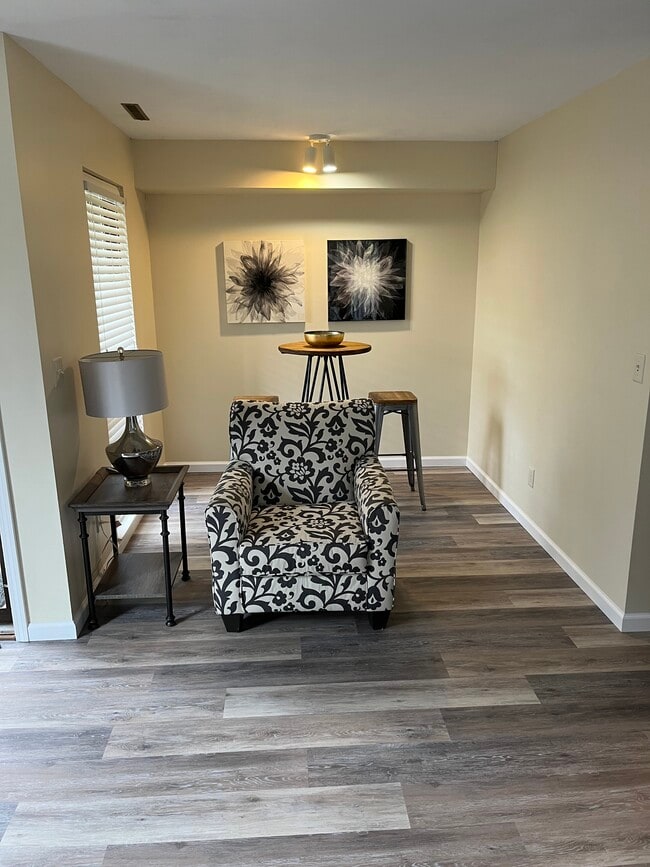 108 Hartford Ct unit 108, Lima, OH 45805 - photo 4