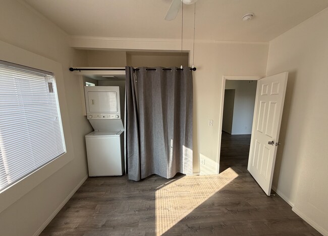 420 N Rose Place unit 424, Long Beach, CA 90802 - photo 3