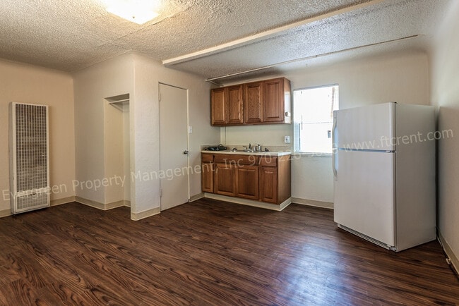 161 S Lincoln Ave unit 6, Loveland, CO 80537 - photo 5