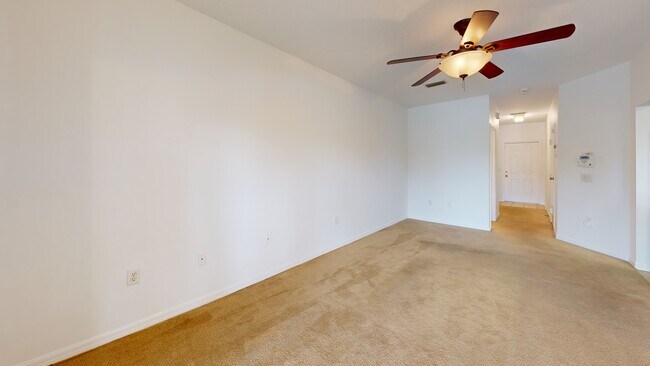 14812 Skip Jack Loop, Lakewood Ranch, FL 34202 - photo 2