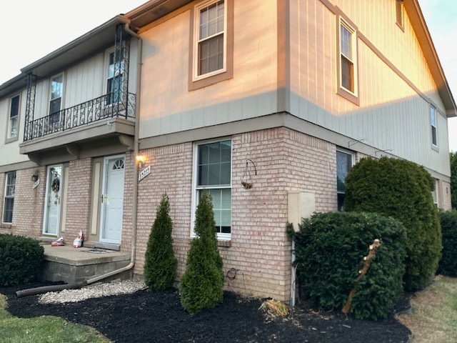 35213 Taffy Dr unit Condo on 15 MileVan, Sterling Heights, MI 48312 - photo 1