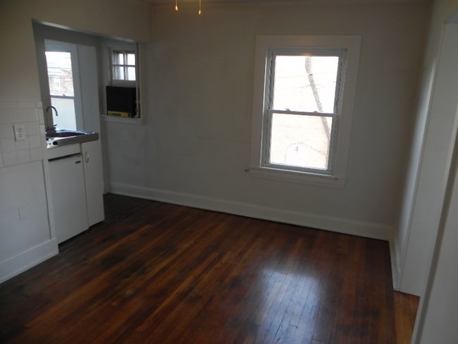 186 Grasmere Ave unit 3, Fairfield, CT 06824 - photo 4