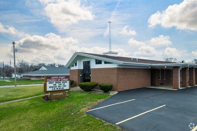Church of Christ on Jasper Street is a community hub in Fans Field.