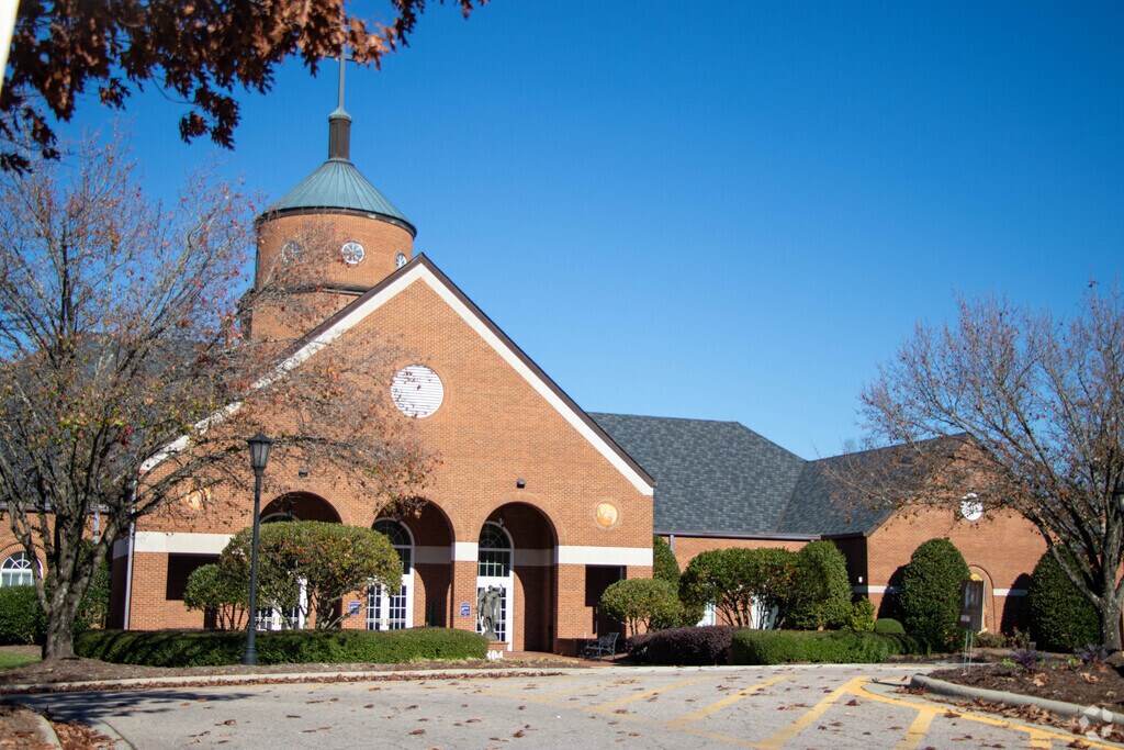 St. Michael Catholic School provides education in the neighborhood of 
Preston.