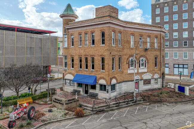 Check out the Museum of Regional History while in town to learn all about Texarkana.