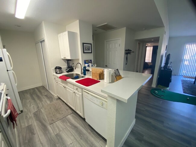 Springtree Condominiums unit 244, Tempe, AZ 85282 - photo 3