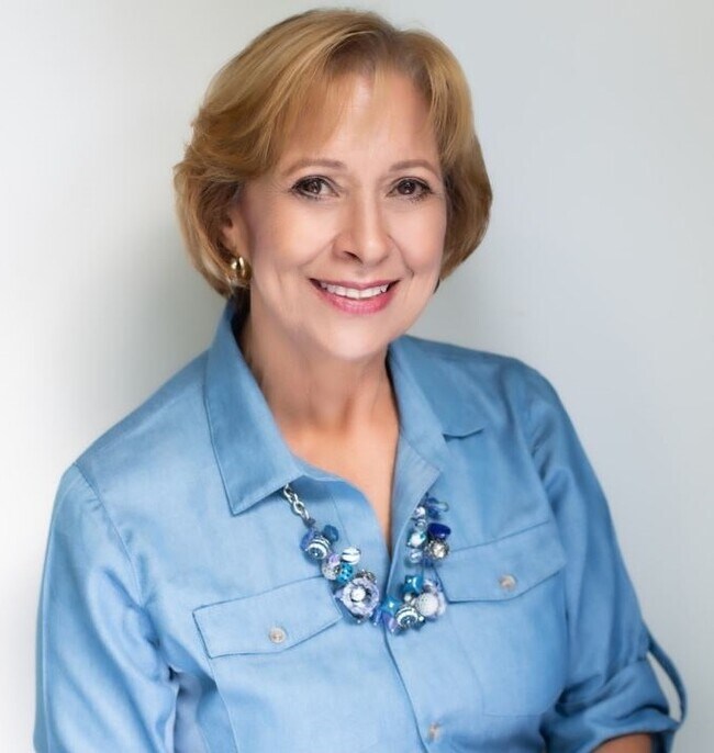 Gwen Campbell