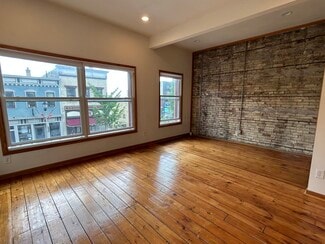 219 N Franklin St Unit 219, Port Washington, WI 53074