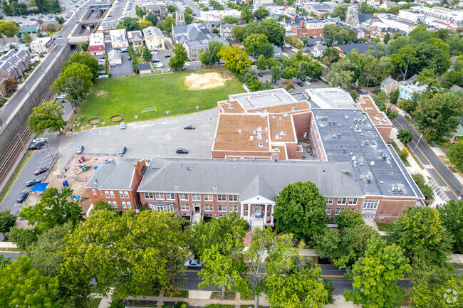 Students can attend Central Elementary School.