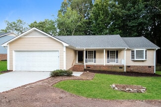 401 Latrobe Dr, Simpsonville, SC 29681