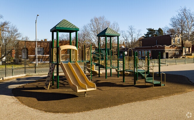 Woodward Elementary School is a public school located in ST LOUIS, MO