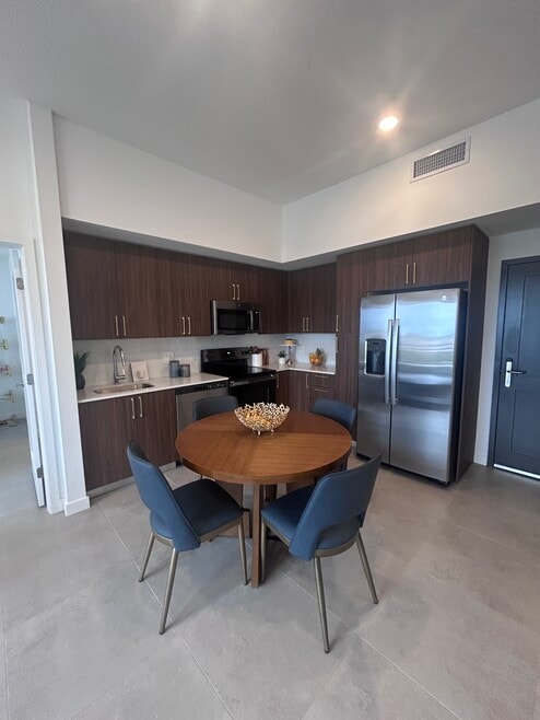 416 N 20th Ave unit B4, Hollywood, FL 33020 - photo 1