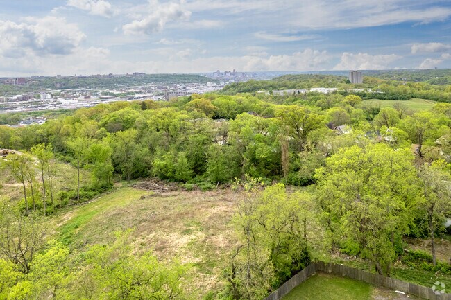 East Westwood is a quiet neighborhood to live and work in.