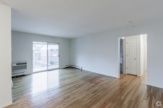 Living Area 1BR 1BA - 800SF