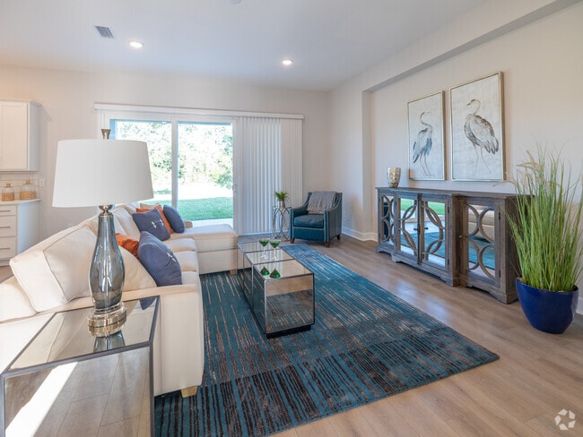 Sandpiper - Living Room