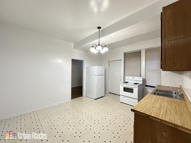 3147 W Medill Ave unit A01C, Chicago, IL 60647 - photo 6