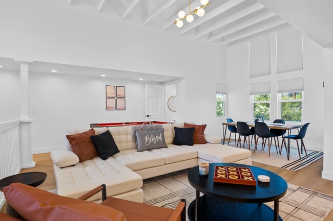 4641 N 8th Place unit ID1366950P, Phoenix, AZ 85014 - photo 2