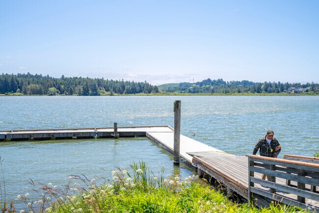 Devils Lake is a great place to fish in the Neotsu area.