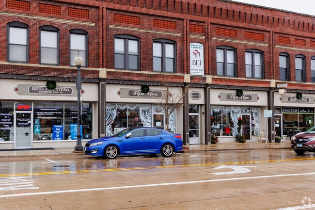 Shops along Wilson St will have something for everyone living in the Batavia Historic District.