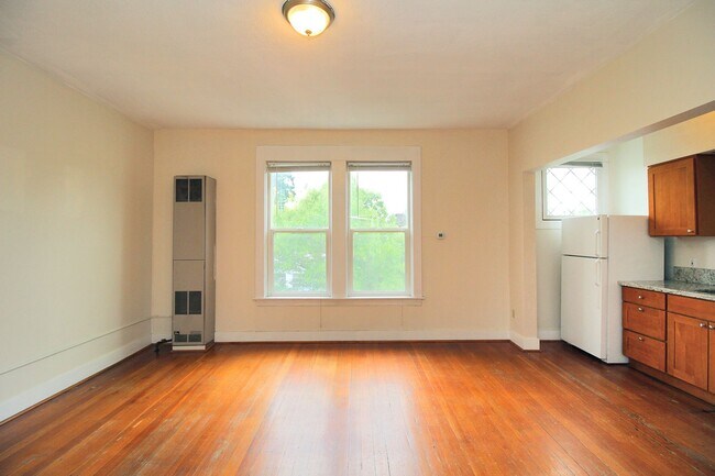 8007-8015-8015 N Denver Ave unit 6, Portland, OR 97217 - photo 3