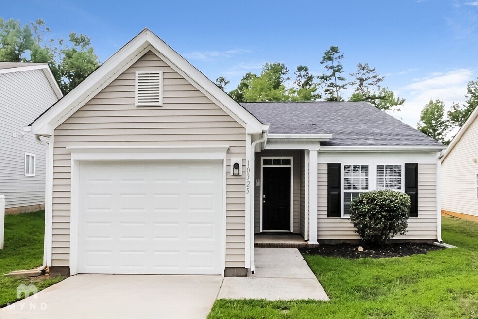 10325 Hugue Way, Charlotte, NC 28214 - photo 1