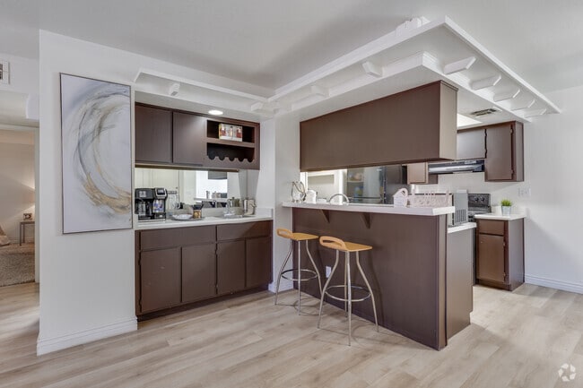 2BR, 2BA - 1,107SF - Kitchen