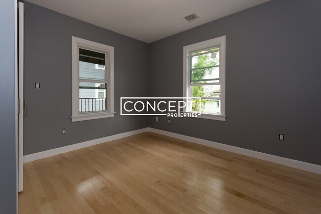 31 Thornton St unit 2, Roxbury, MA 02119 - photo 2