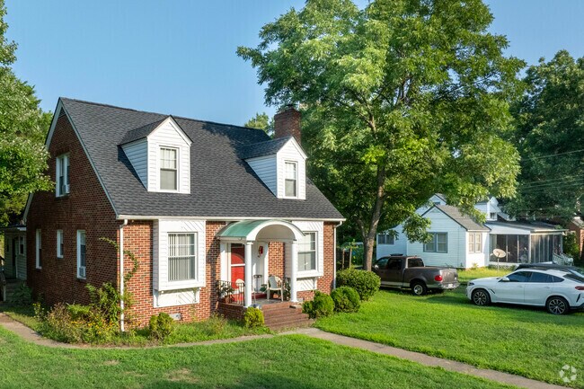 Quaint Cape Cod style homes line the grassy inner streets of Newtown/Crown Point.
