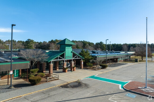 Chandler Elementary School received an overall B+ from Niche.