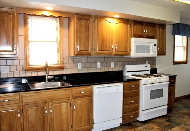 Modern tiled backsplash