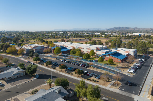 Tempe's Aguilar Elementary offers plenty of parking for faculty and visitors.