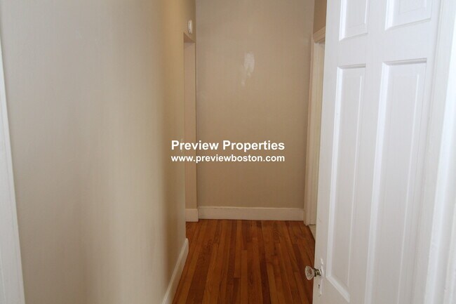 97 Strathmore Rd unit 7, Brighton, MA 02135 - photo 2