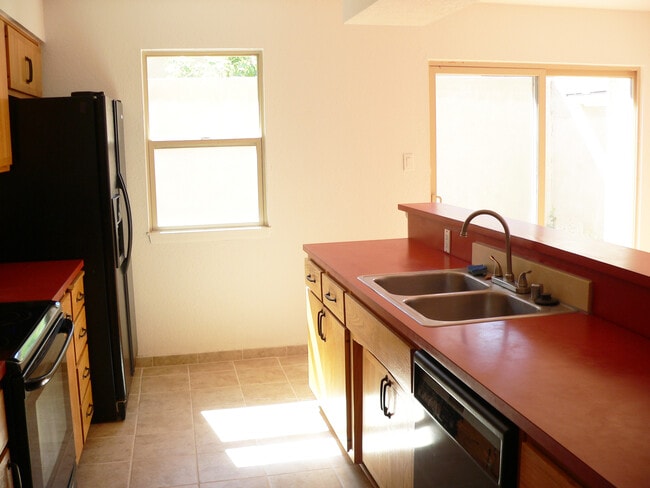1808 Tramway Terrace Loop NE, Albuquerque, NM 87122 - photo 3