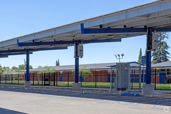 There is covered parking at Atwater High School in Atwater.