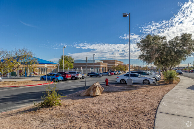 Ollie Detwiler Elementary School 5