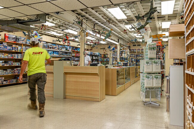 Hub Hobby Shop carries ships, rockets, trains, and model-making supplies in Metairie Terrace.