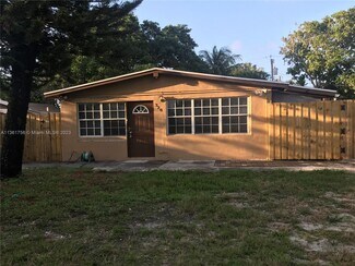 320 Ipswich St, Boca Raton, FL 33487