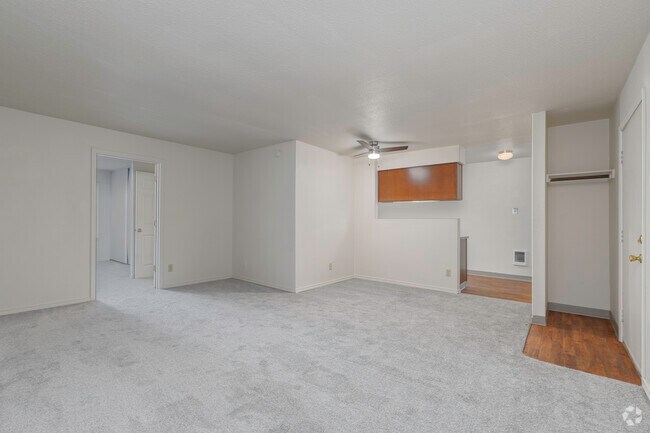 2BR, 1BA - 726SF Living Room