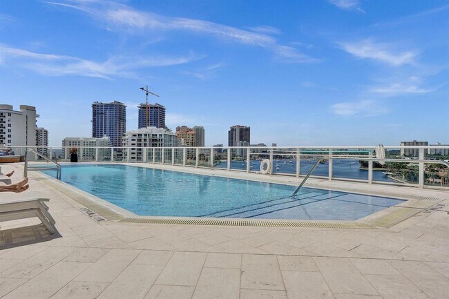 Tiffany House unit 502, Fort Lauderdale, FL 33304 - photo 2