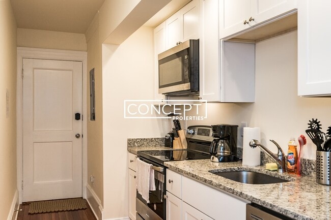 1462 Beacon St unit 4B, Brookline, MA 02446 - photo 4