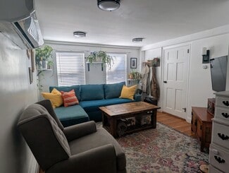 6 Munroe St Unit 1, Beverly, MA 01915