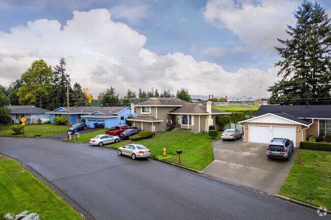 The South Des Moines neighborhood has a large variety of home types and styles.