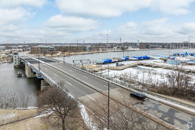 The Bicentennial Bridge connects the port city of Benton Harbor to St Joseph, its twin city.