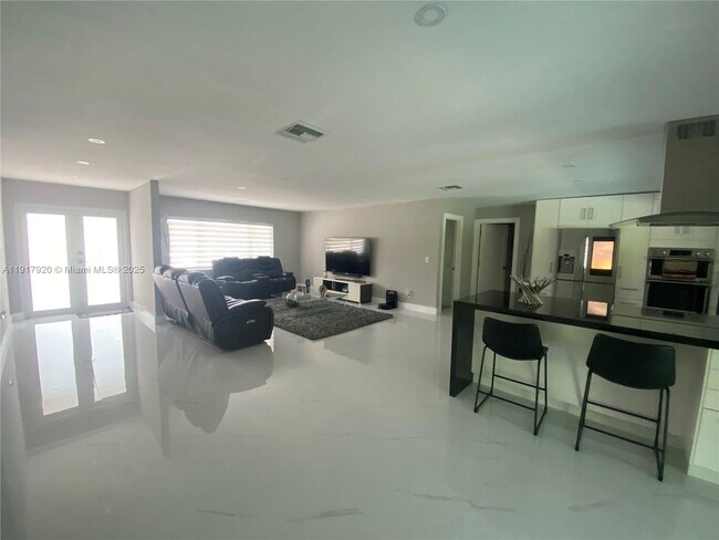 7010 SW 144th Place, Miami, FL 33183 - photo 4