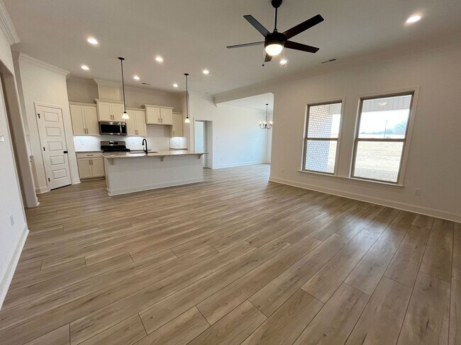 21092 Explorer Dr, Robertsdale, AL 36567 - photo 5