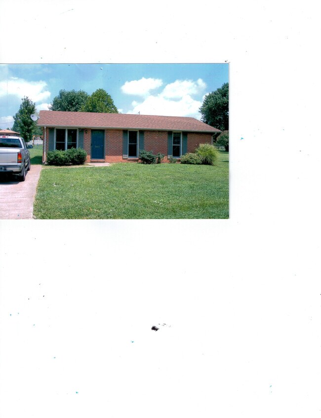 3461 Scott Ct, Hopkinsville, KY 42240
