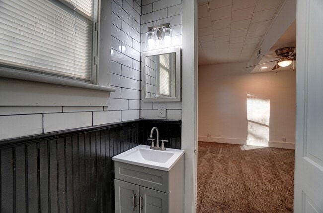 1117 W High St, Lima, OH 45805 - photo 6